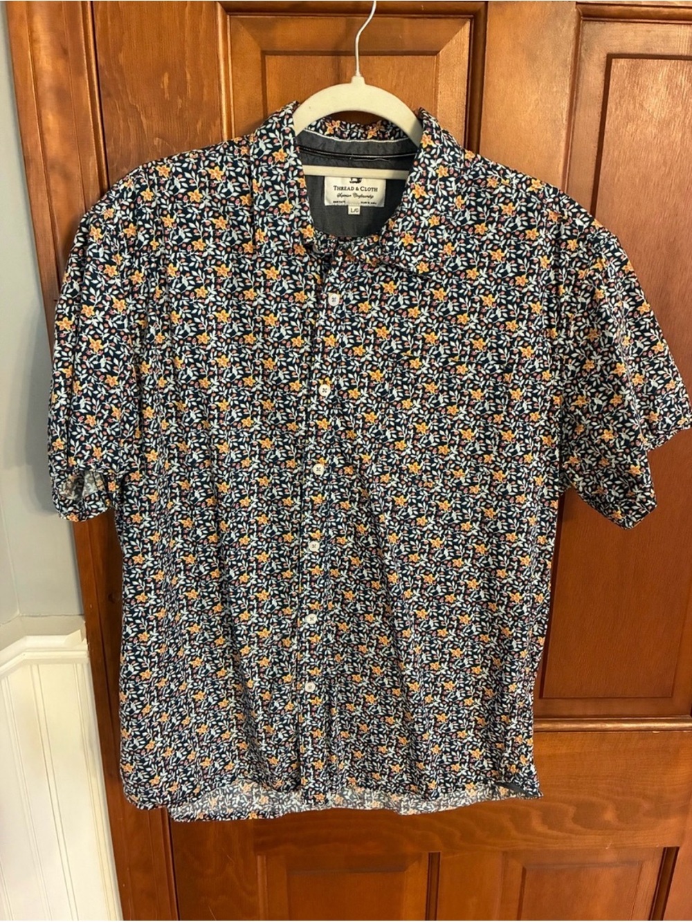 Thread & Cloth Men’s Large Floral Short Sleeve Button Down Shirt